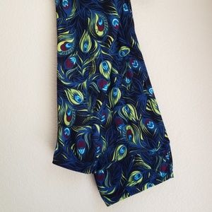 Lularoe TC leggings. Tall and curvy, peacock
